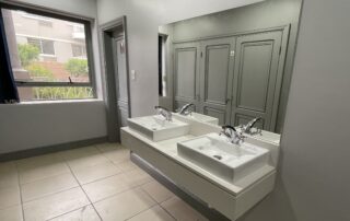 QUARTZ VANITY A